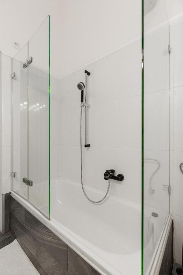 בודפשט Standard Apartment By Hi5-Relax With Style Studio מראה חיצוני תמונה
